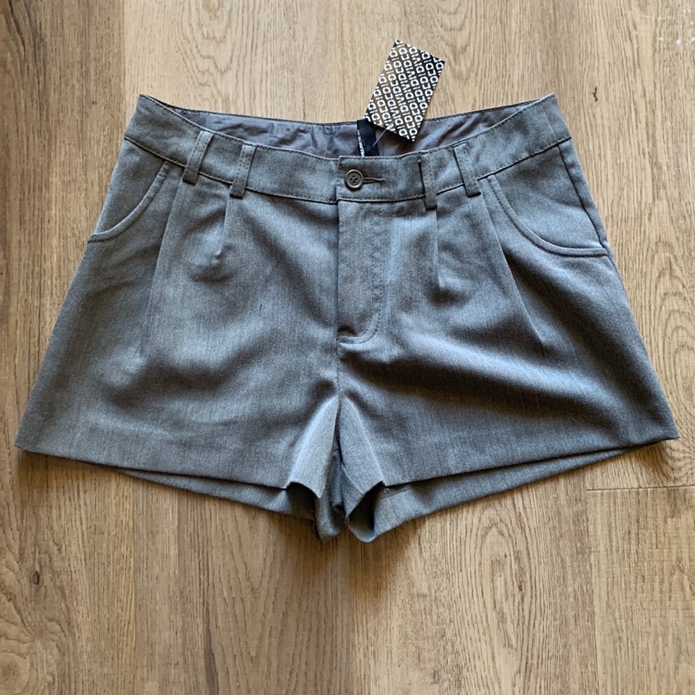 H&M grey shorts